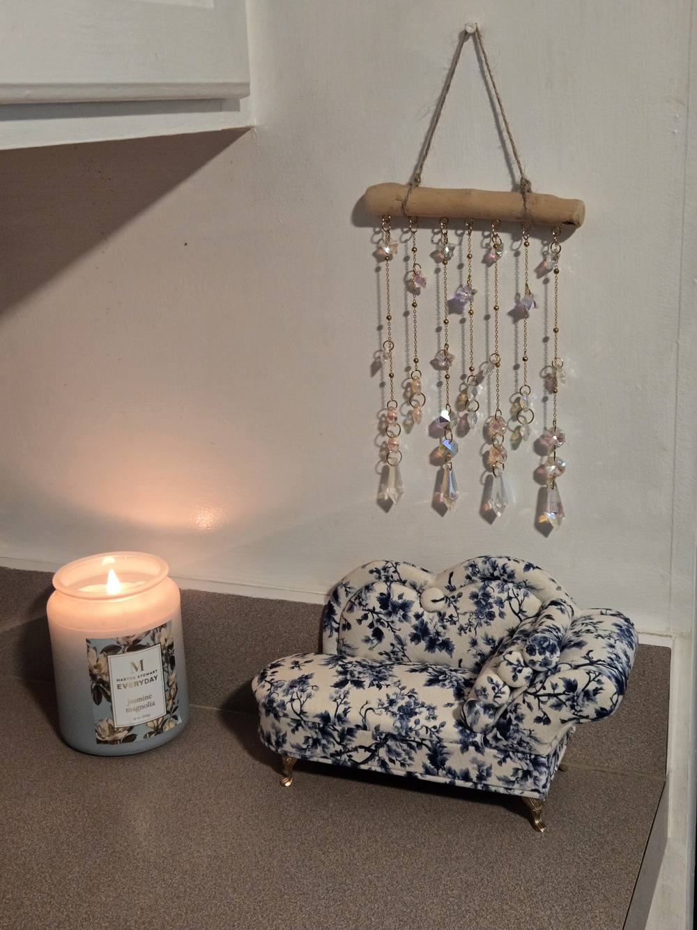 Charming Decorative Accent JEWELRY HOLDER